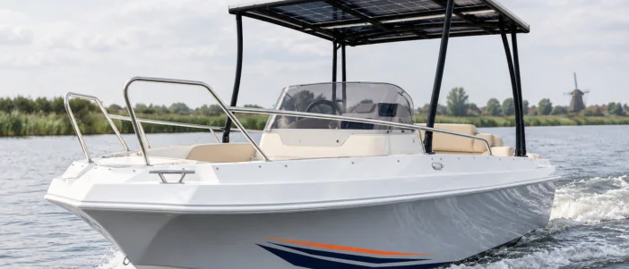 QX 562 Console op het water