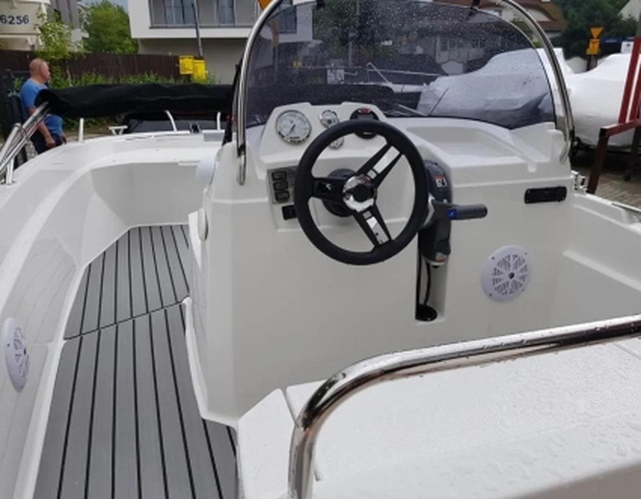 QX 460 Open — open dekindeling