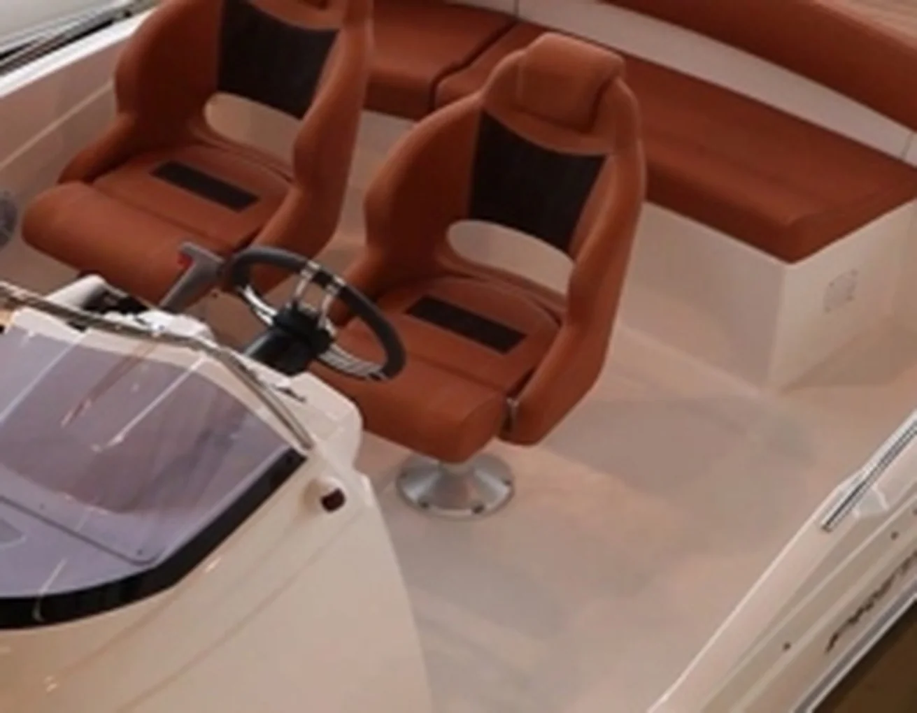 QX 555 Open — open cockpit