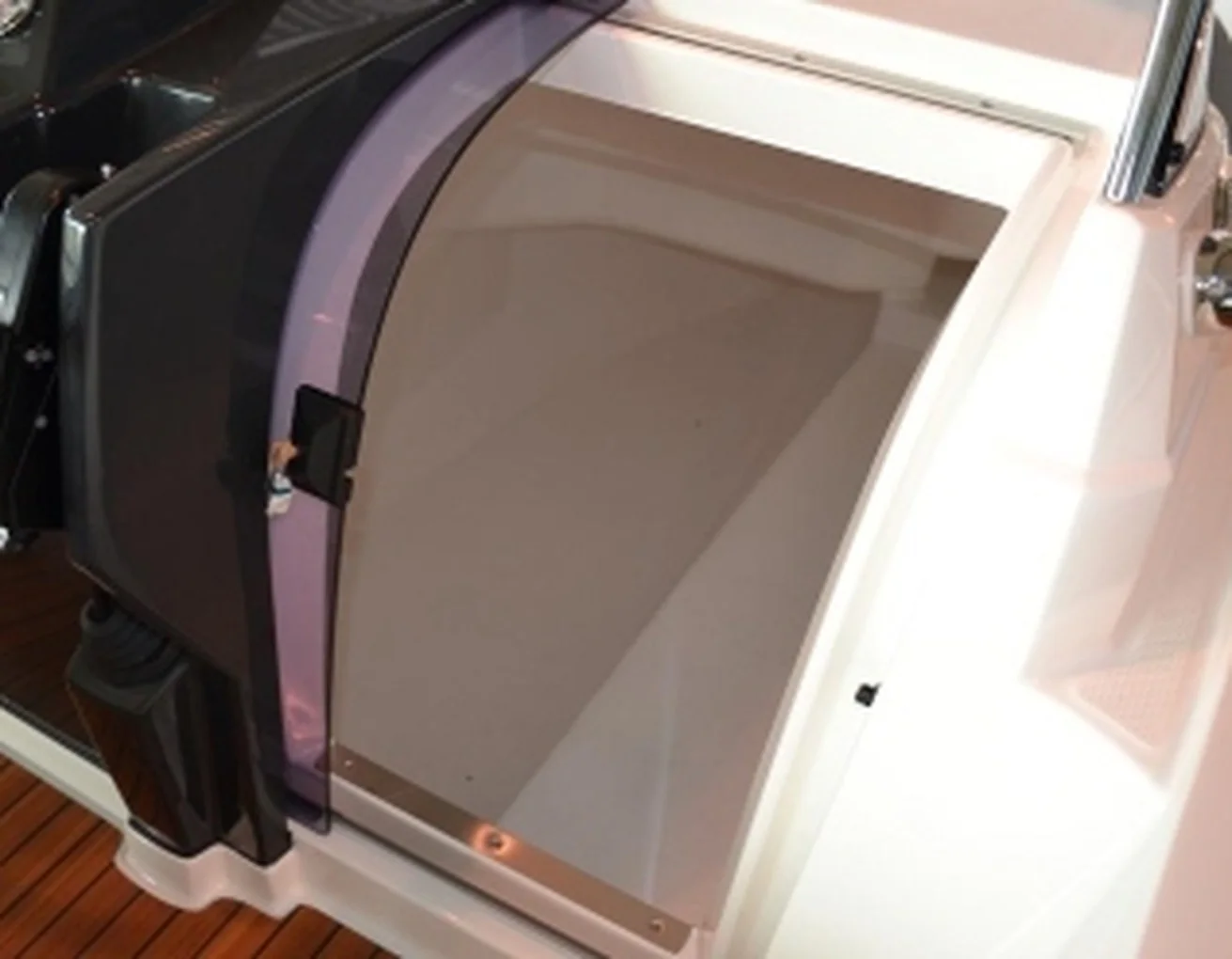 QX 555 Open — details aan boord