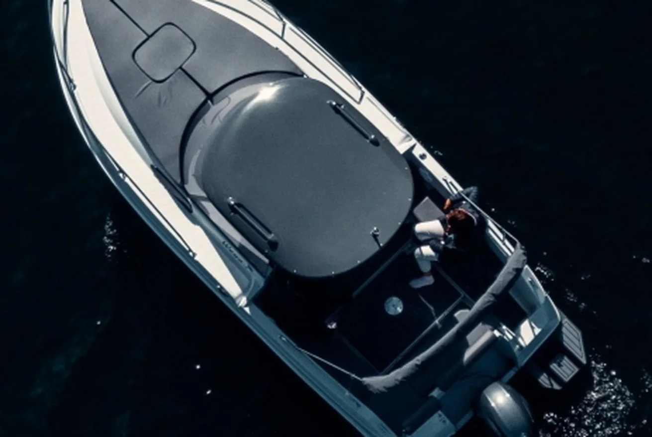 QX 595 Pilothouse — slaapkajuit