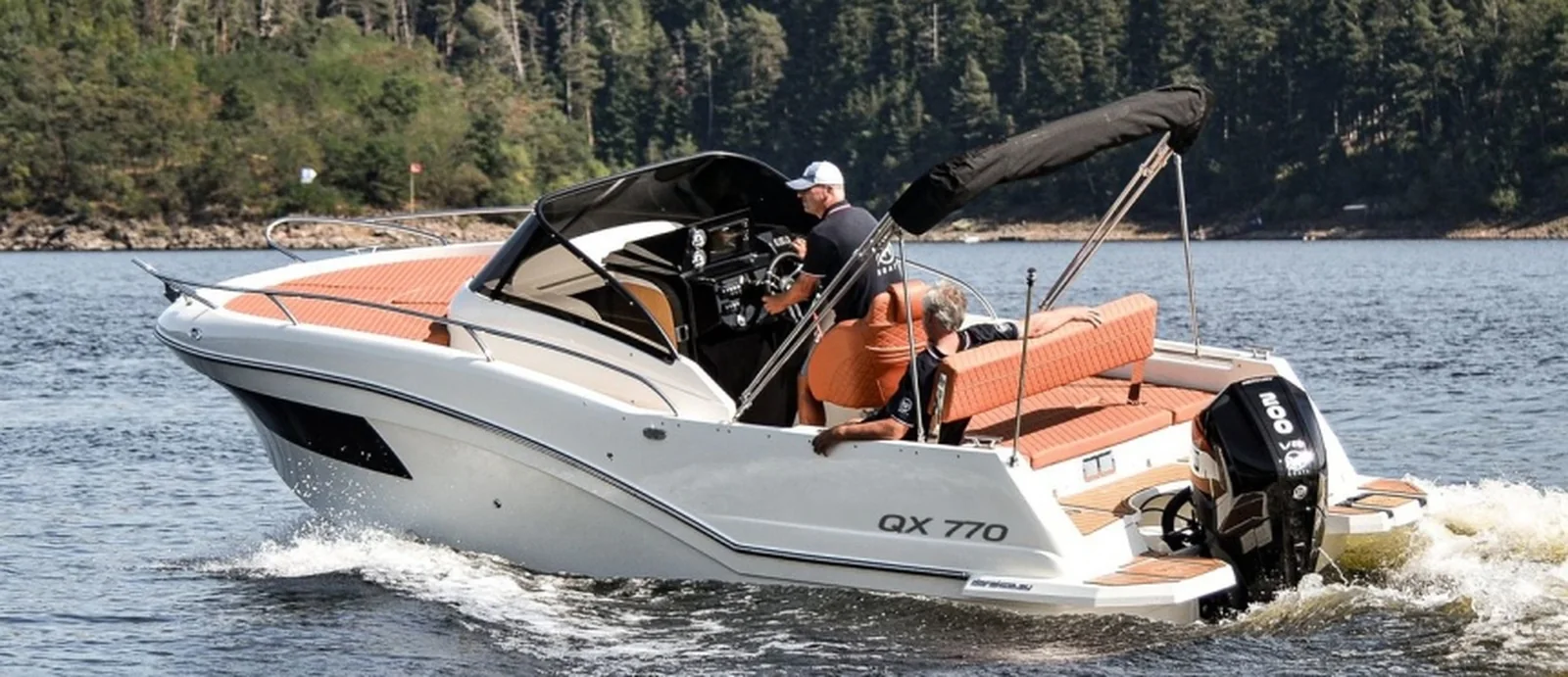 QX 770 Sundeck — flexibele cockpit